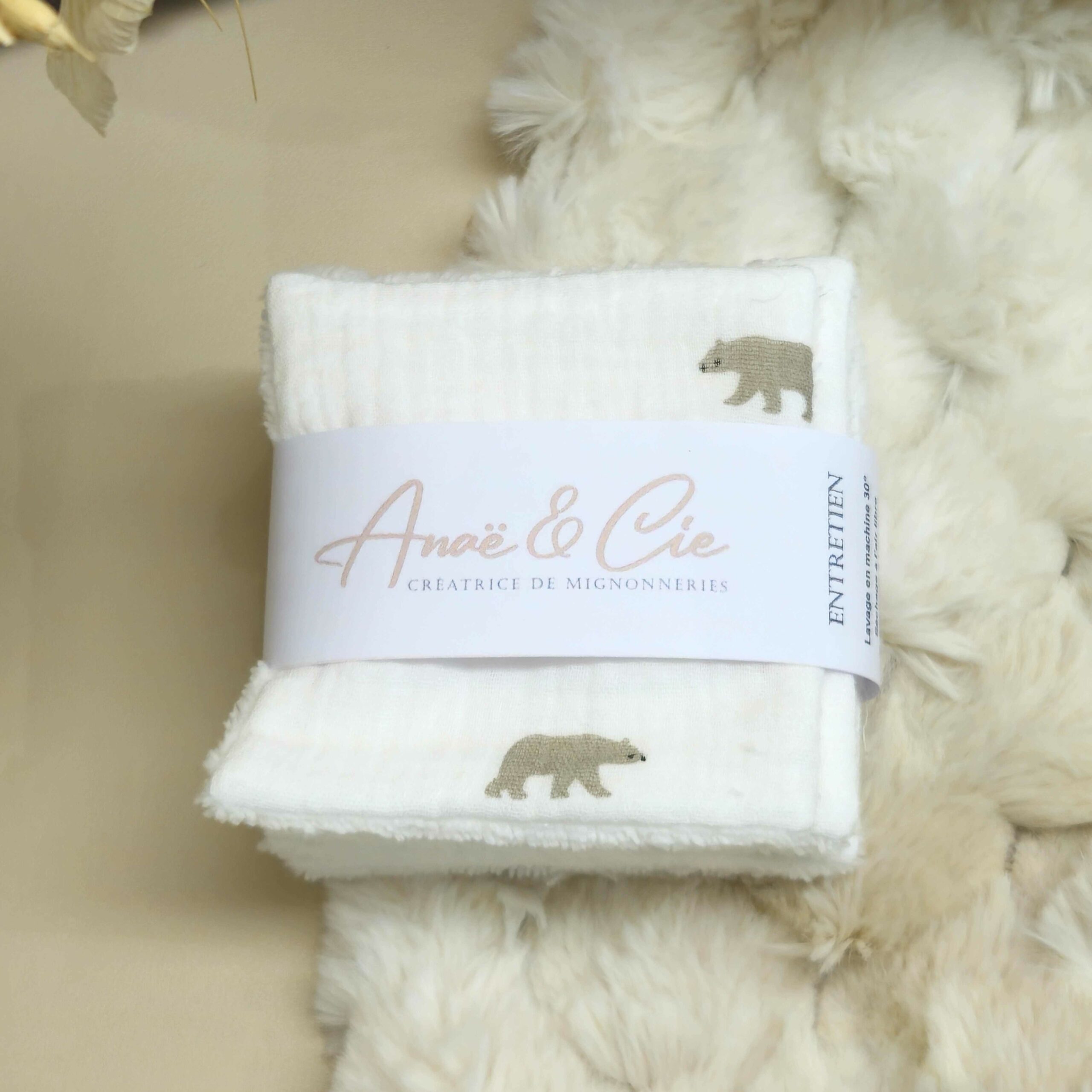 Lot de 7 cotons lavables en gaze de coton certifié et éponge bambou certifié antimicrobienne. Idéale pour Bébé et maman. Collection Brise polaire