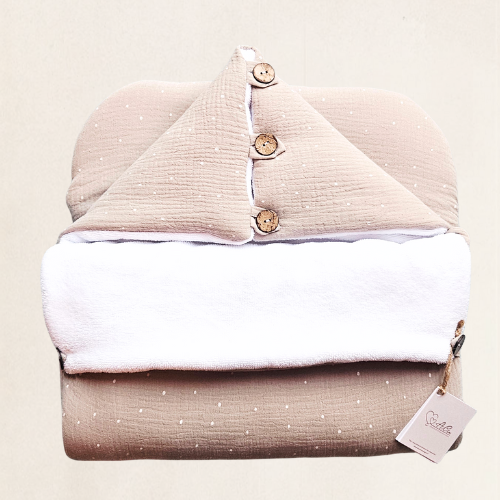 Capuche amovible de la chancelière bébé