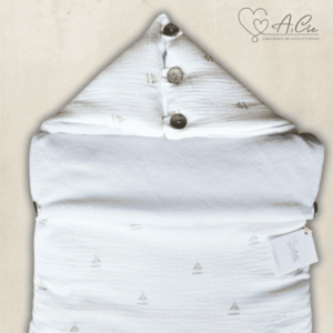 Chancelière bébé Flot de Câlin double gaze blanche motifs voiliers doublure bambou blanc