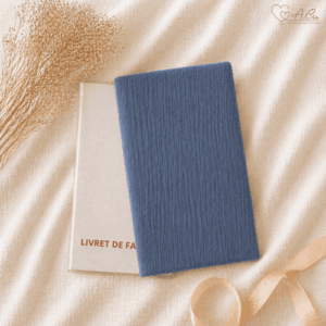 Protège livret de famille personnalisé en double gaze bleu jean foncé Anaë et Compagnie