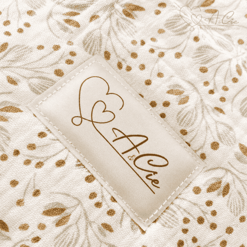 Étiquette Anaë & Compagnie sur chancelière bébé