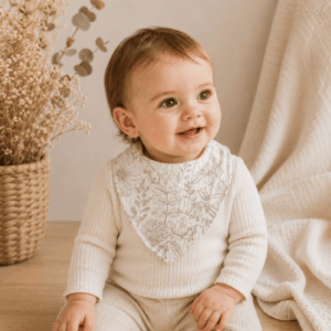 Bavoir bandana bébé Herbier Précieux en double gaze de coton à motif végétal délicat