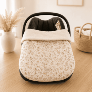 Couverture de cosy Charme d’antan en double gaze fleurie